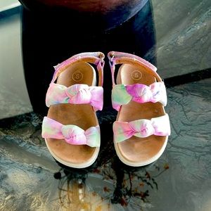Size 5 toddler, girl, cat and Jack tie dye sandal